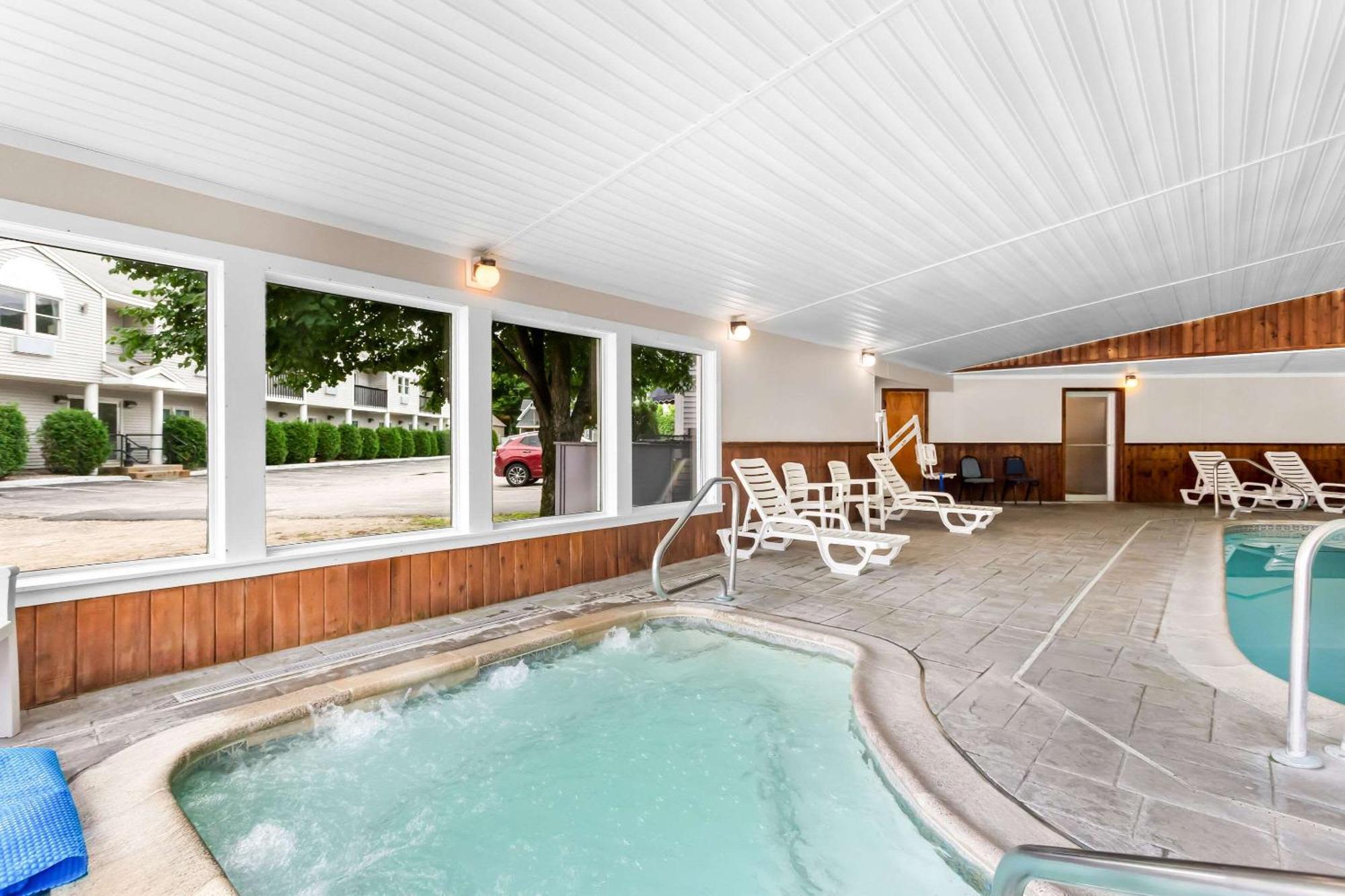 Rodeway Inn Gorham Exteriér fotografie
