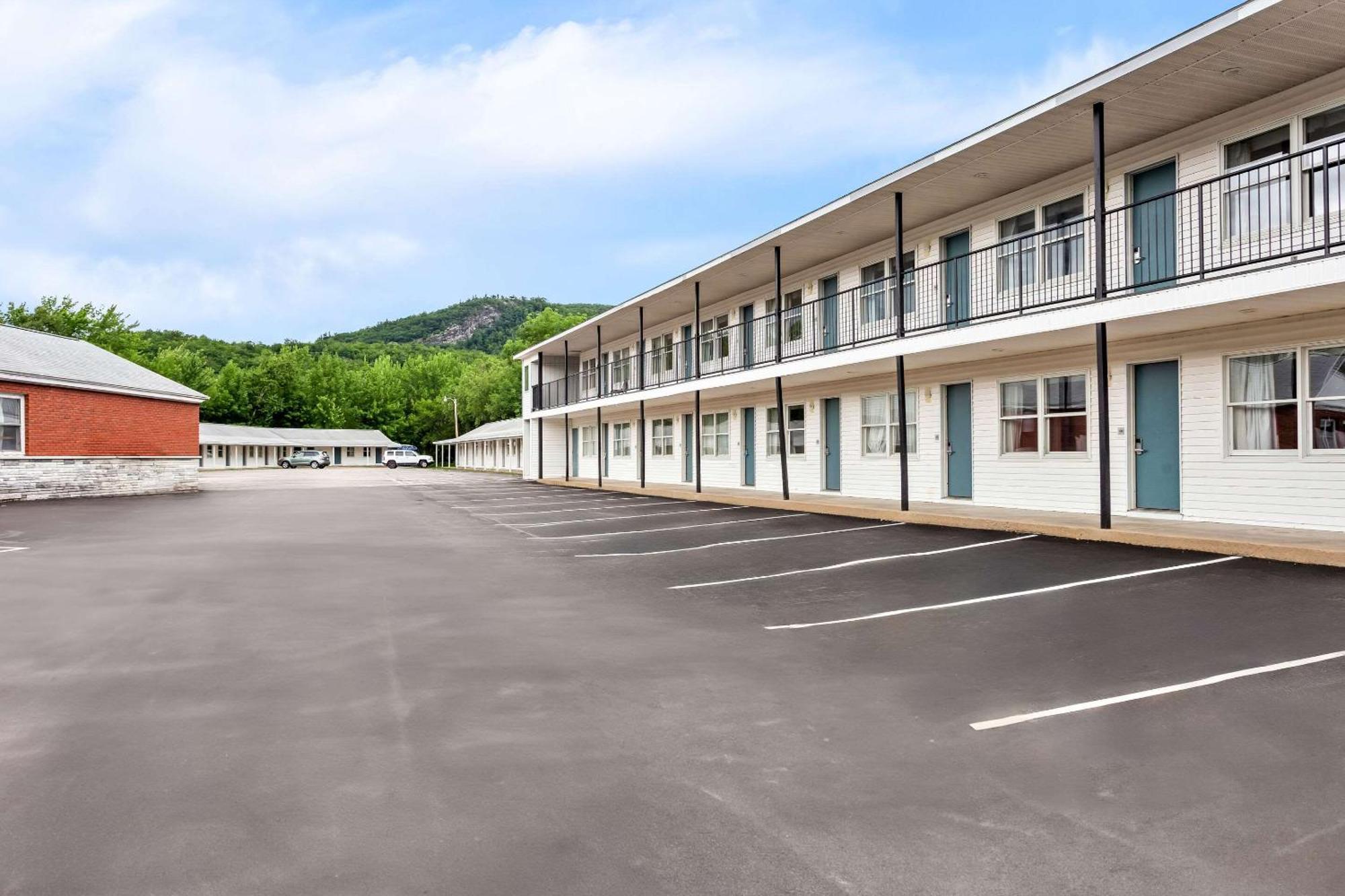 Rodeway Inn Gorham Exteriér fotografie