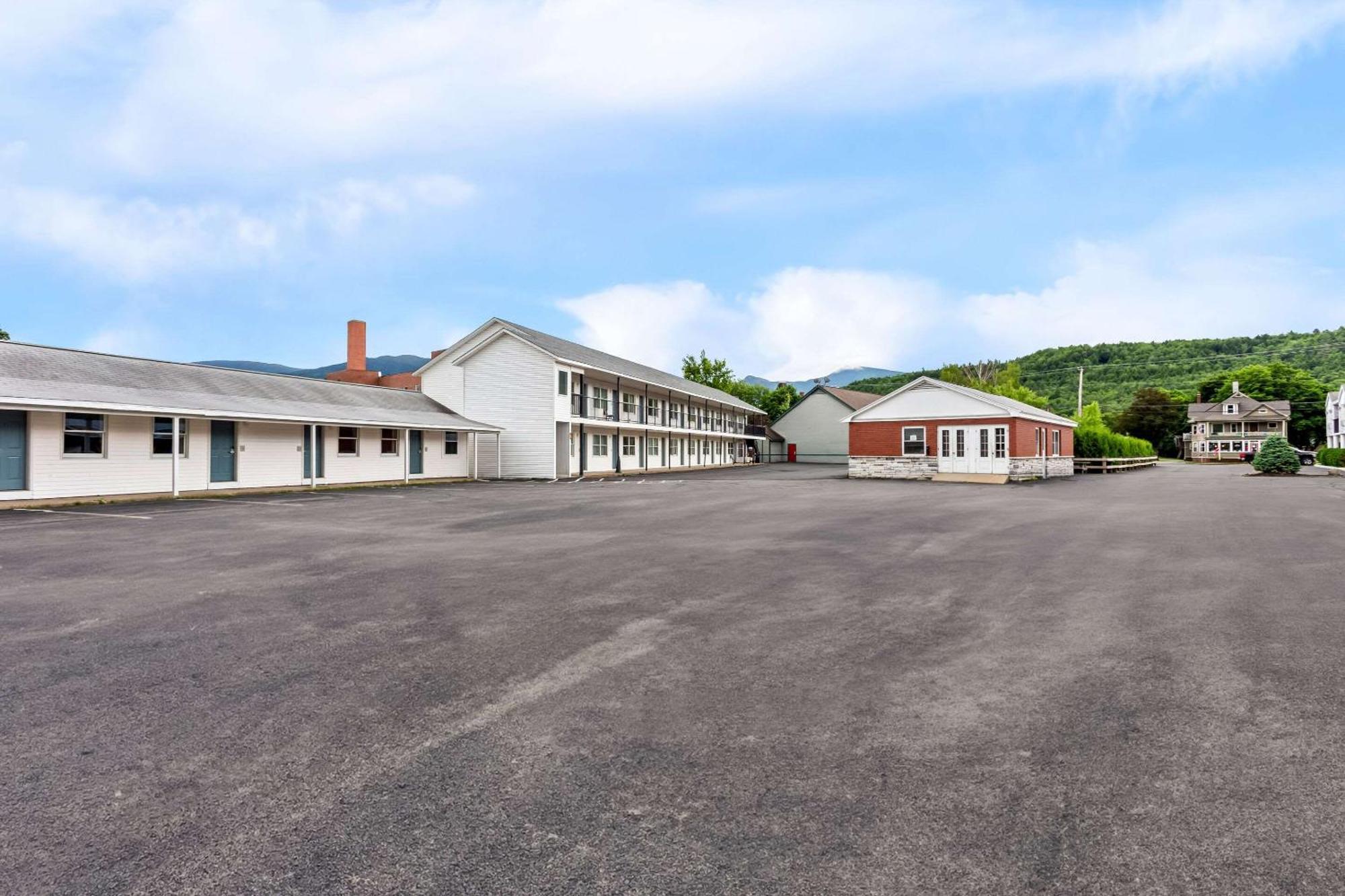 Rodeway Inn Gorham Exteriér fotografie